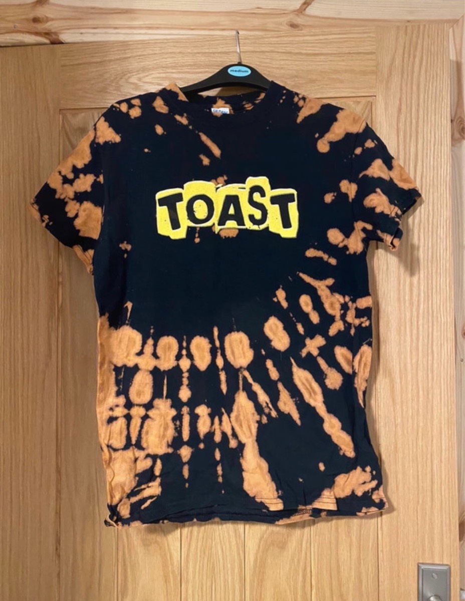 Tie Dye Effect Vintage Toast T-Shirt