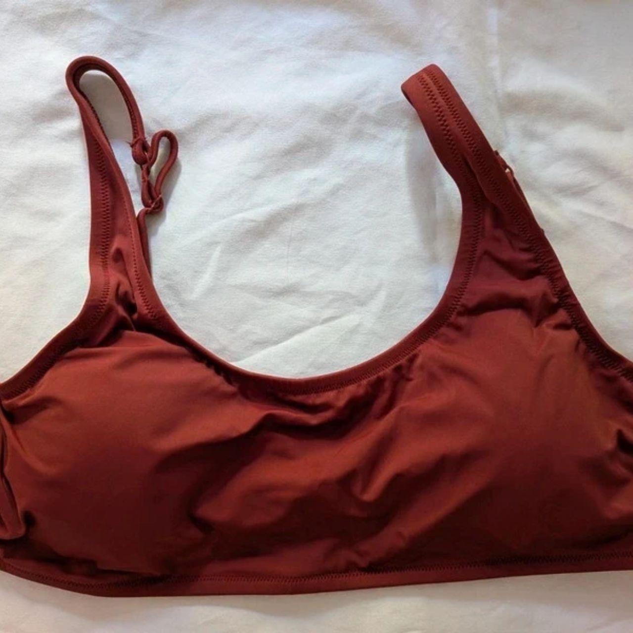 Amazon Essentials Scoop Neck Swim Crop Top, Brick Red 24-26