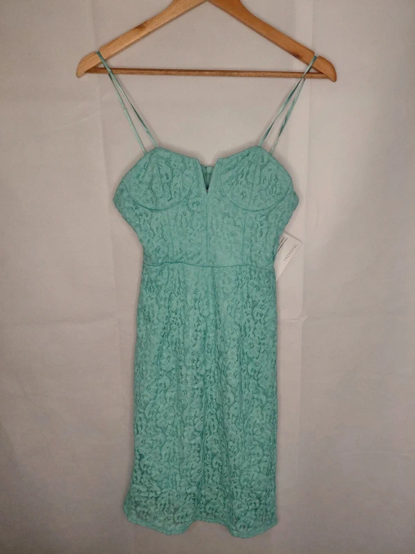 Trendyol Mint Green Dress With a Top Heart Opening Back Size 6