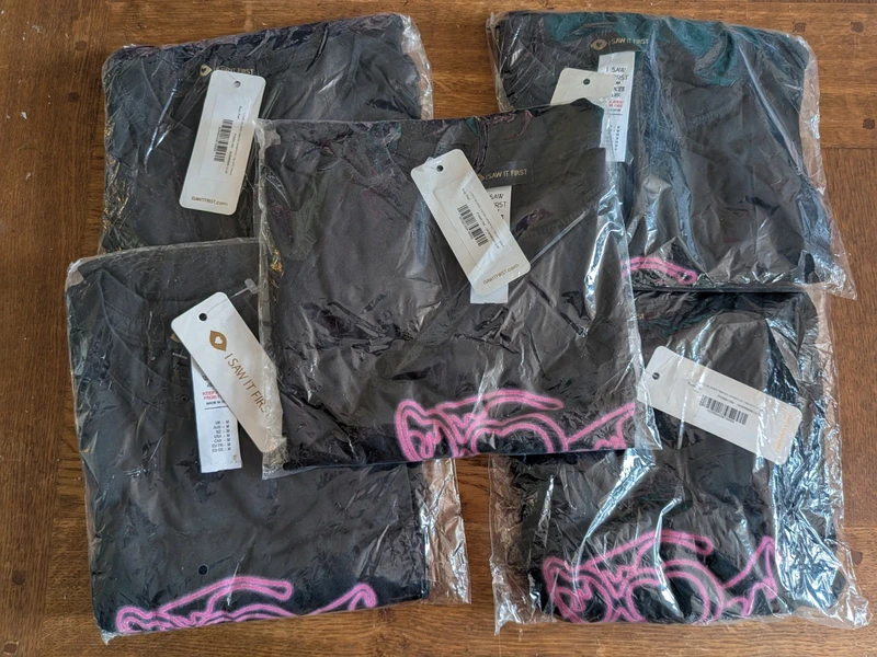 5 x Love Island Neon Sunglasses Graphic Black T-Shirts Size Medium