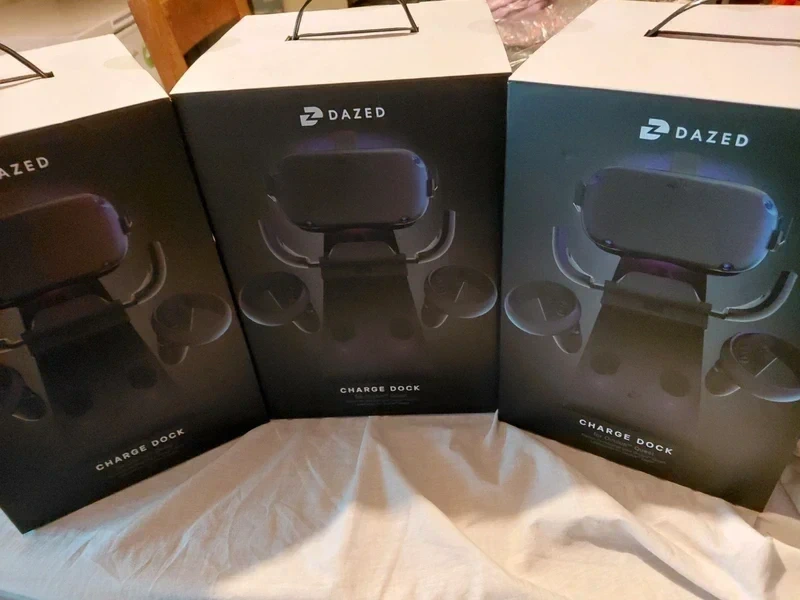 Bundle of 3 Black Dazed Charge Dock for Meta Oculus Quest 1