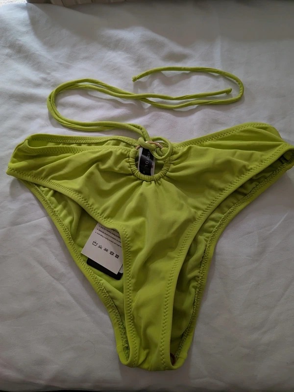 Trendyol Normal Waist Trotter Bikini Bottom Green Size 10
