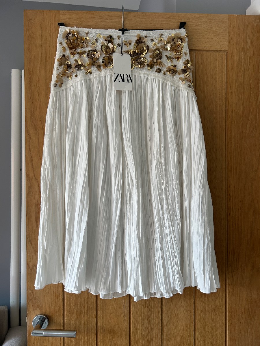 Zara skirt size medium