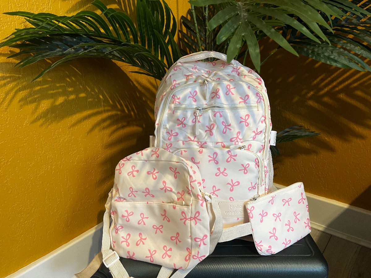 Hello Weekend Girls Bow Print Backpack Set White/Pink Medium Polyester Zip