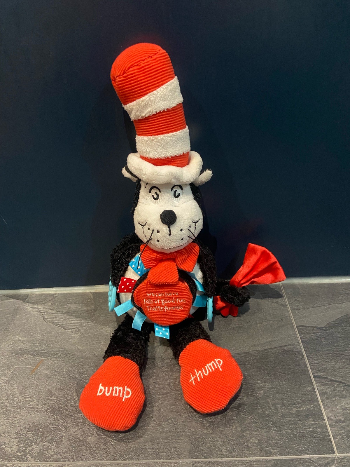 Vintage 2014 Dr Seuss Cat in the Hat sensory development toy for babies and toddlers