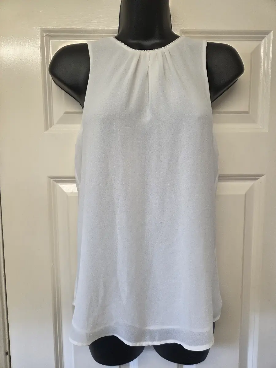 H&M White Sleeveless Pleated Summer Blouse. Size 8
