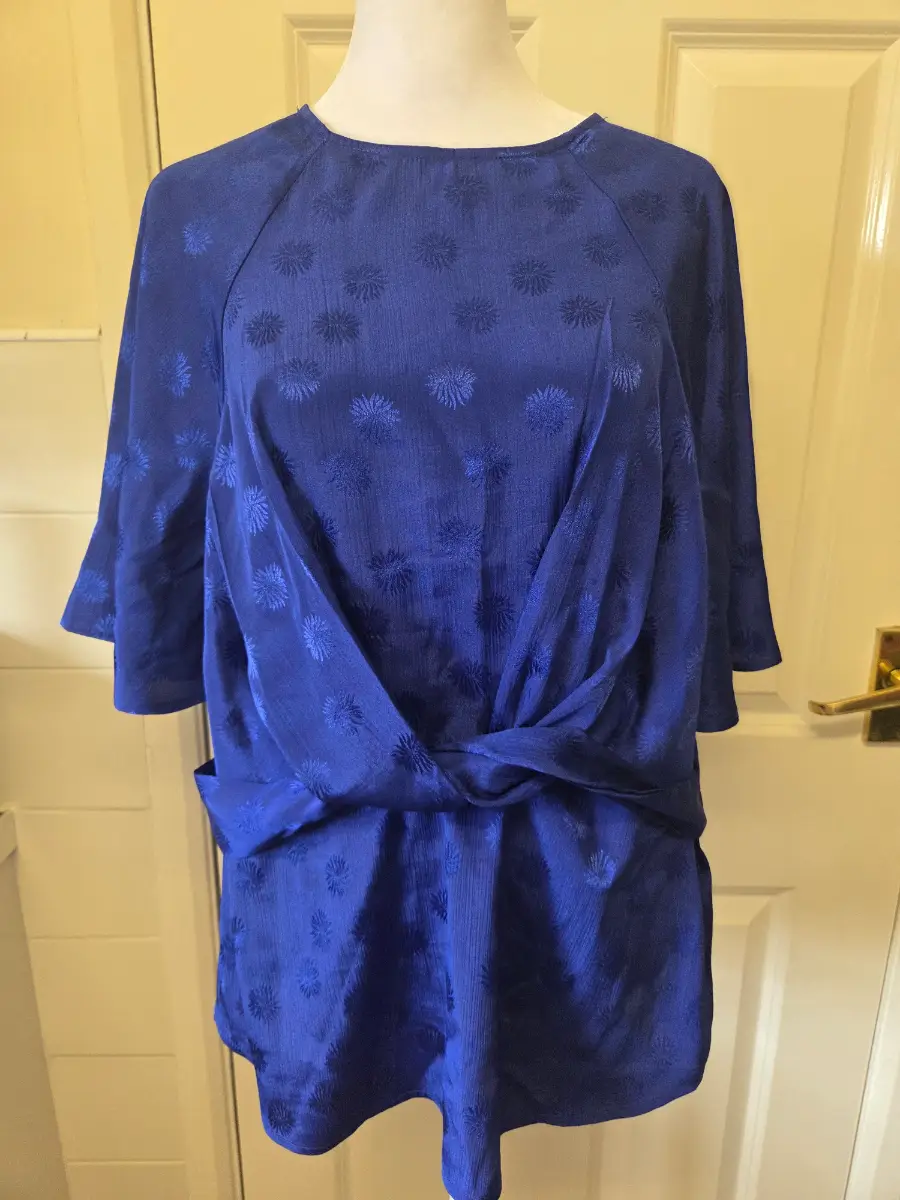 V by Very Royal Blue Jacquard Knot Front Top. Size 12