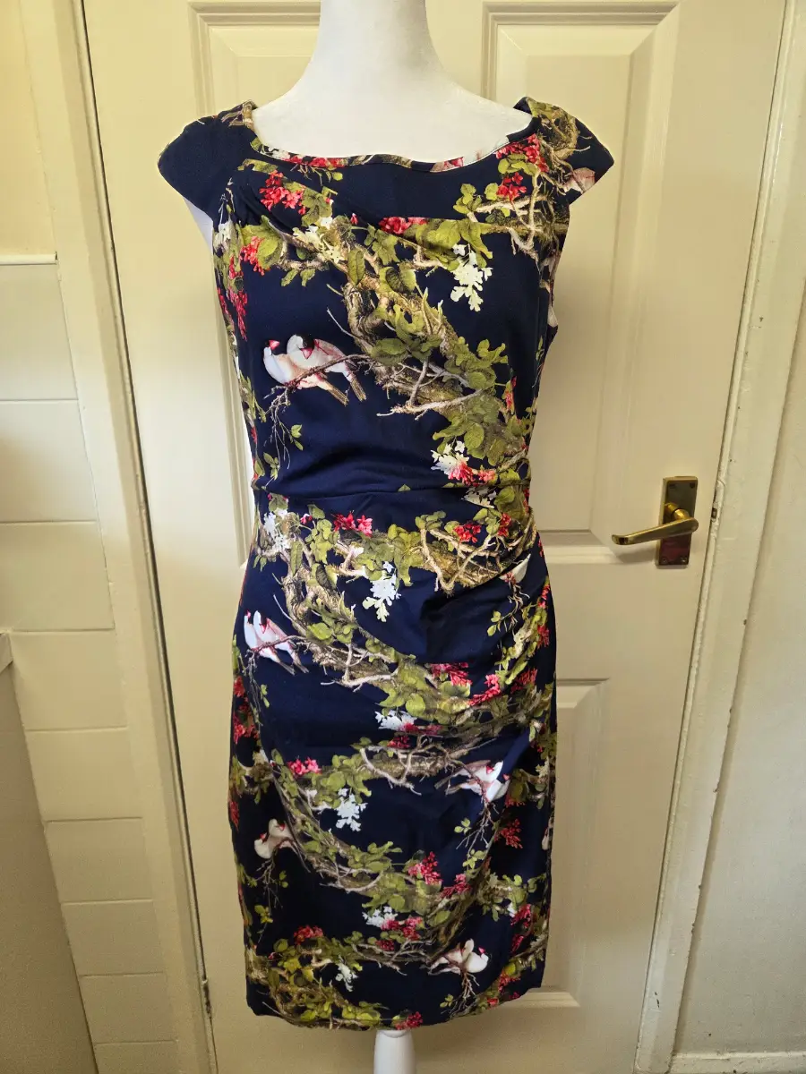 Jolie Moi Woodland Java Sparrow Bird Print Dress- Size 12