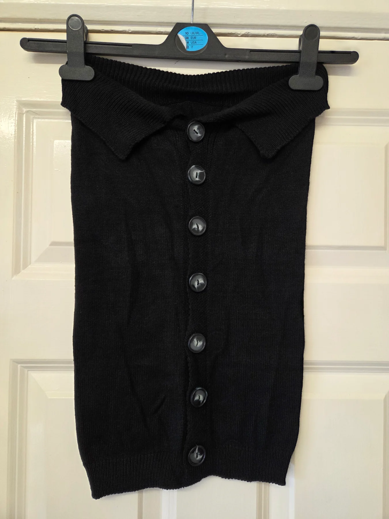 Missy Empire Adira Black Knit Button Detail Skirt. Size 6