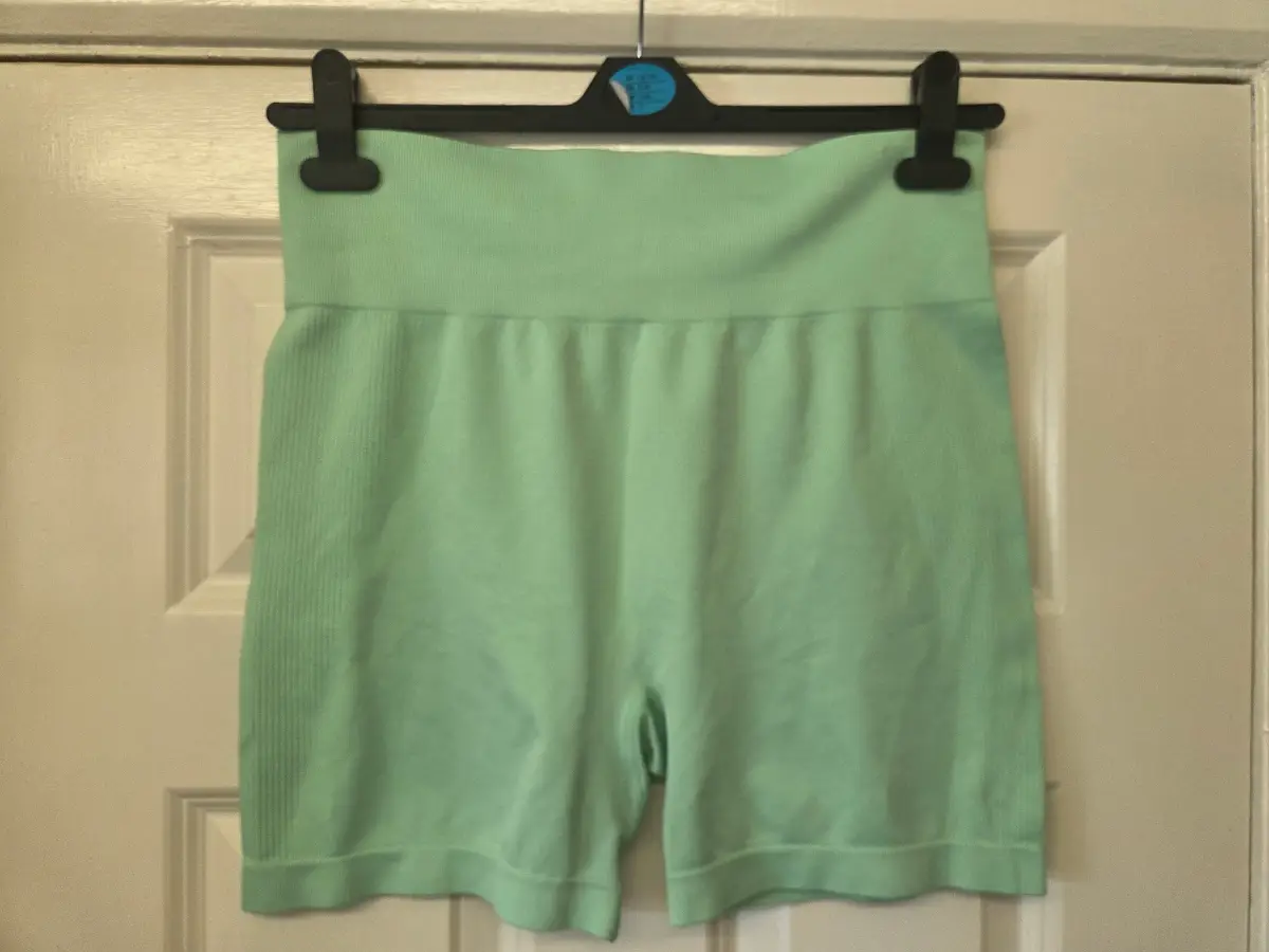 Primark Mint Green Seamless Workout Shorts - Size XL (18-20