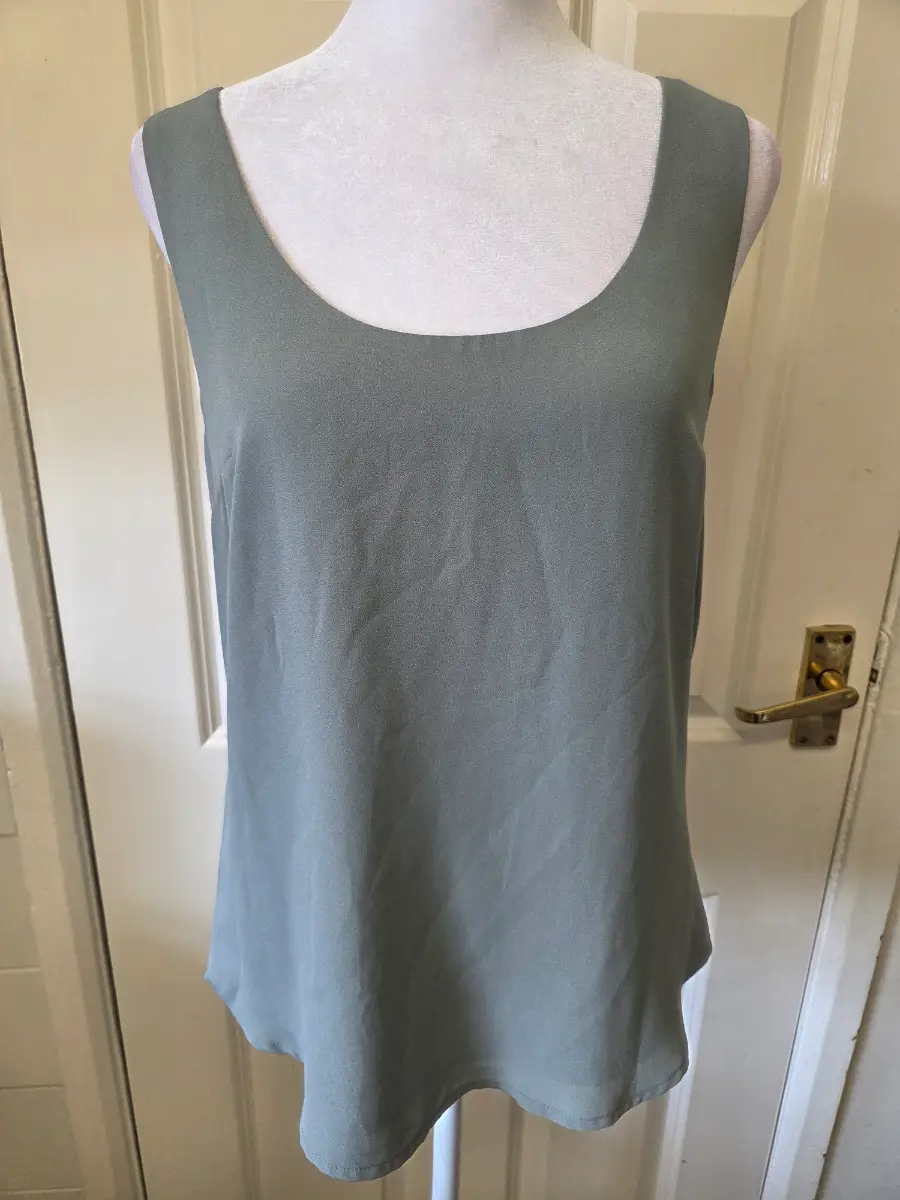 Oasis Sage Green Scoop Neck Vest Top. Size 8