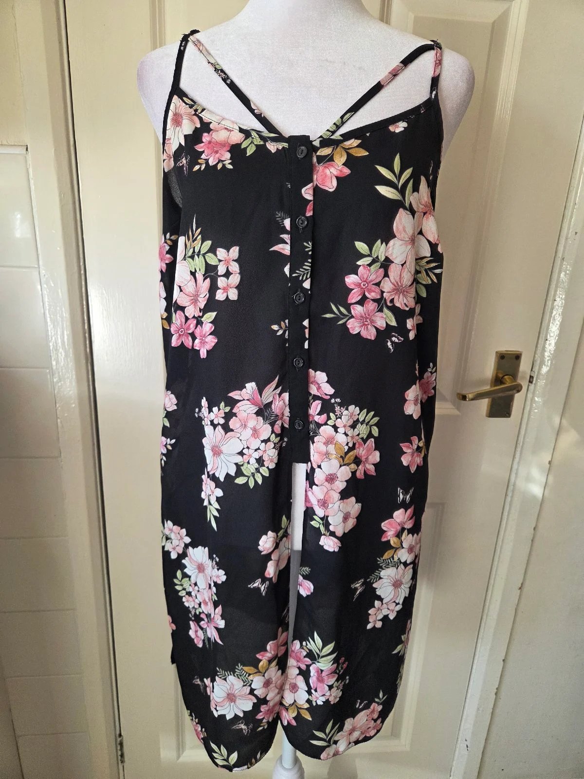 Atmosphere Black Floral Longline Cami Top Split Front. Size 14