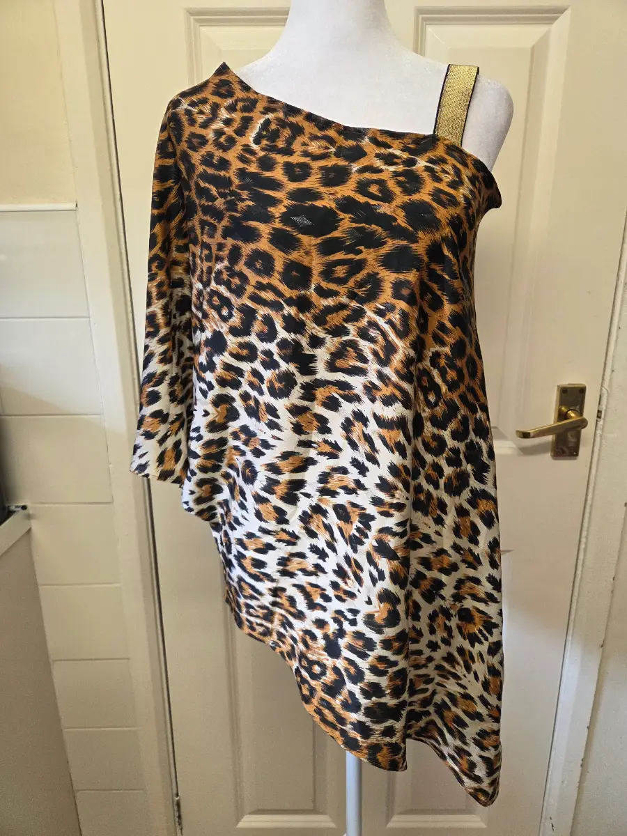 Jus De Pom Leopard Print Asymmetric One Shoulder Top Size M/L