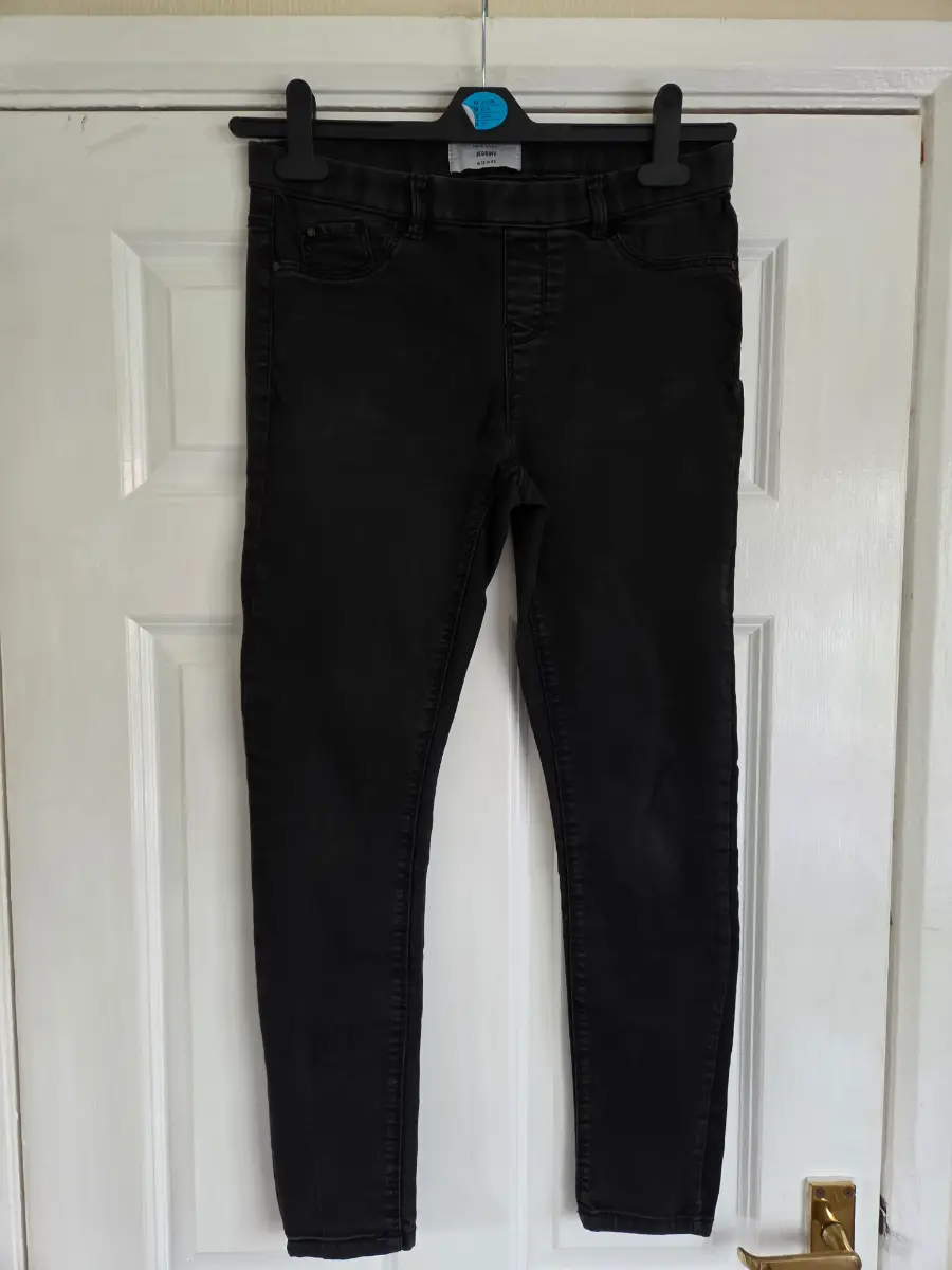 New Look Black Skinny Jeggings. Size 12