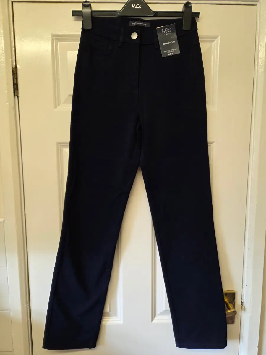 M&S Collection Navy Straight Leg Jeans. NWT Size 6