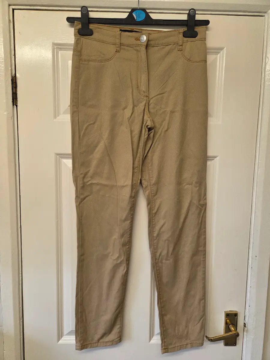 Aéropostale Tan Khaki Slim Fit Denim Jeans. Size 8