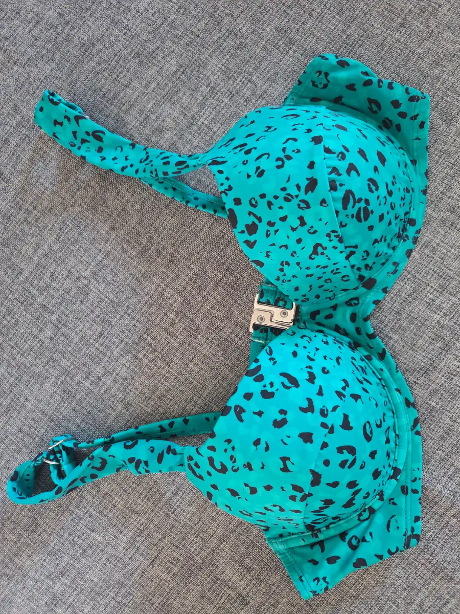 M&Co Teal Leopard Print Underwired Bikini Top. Size 34A