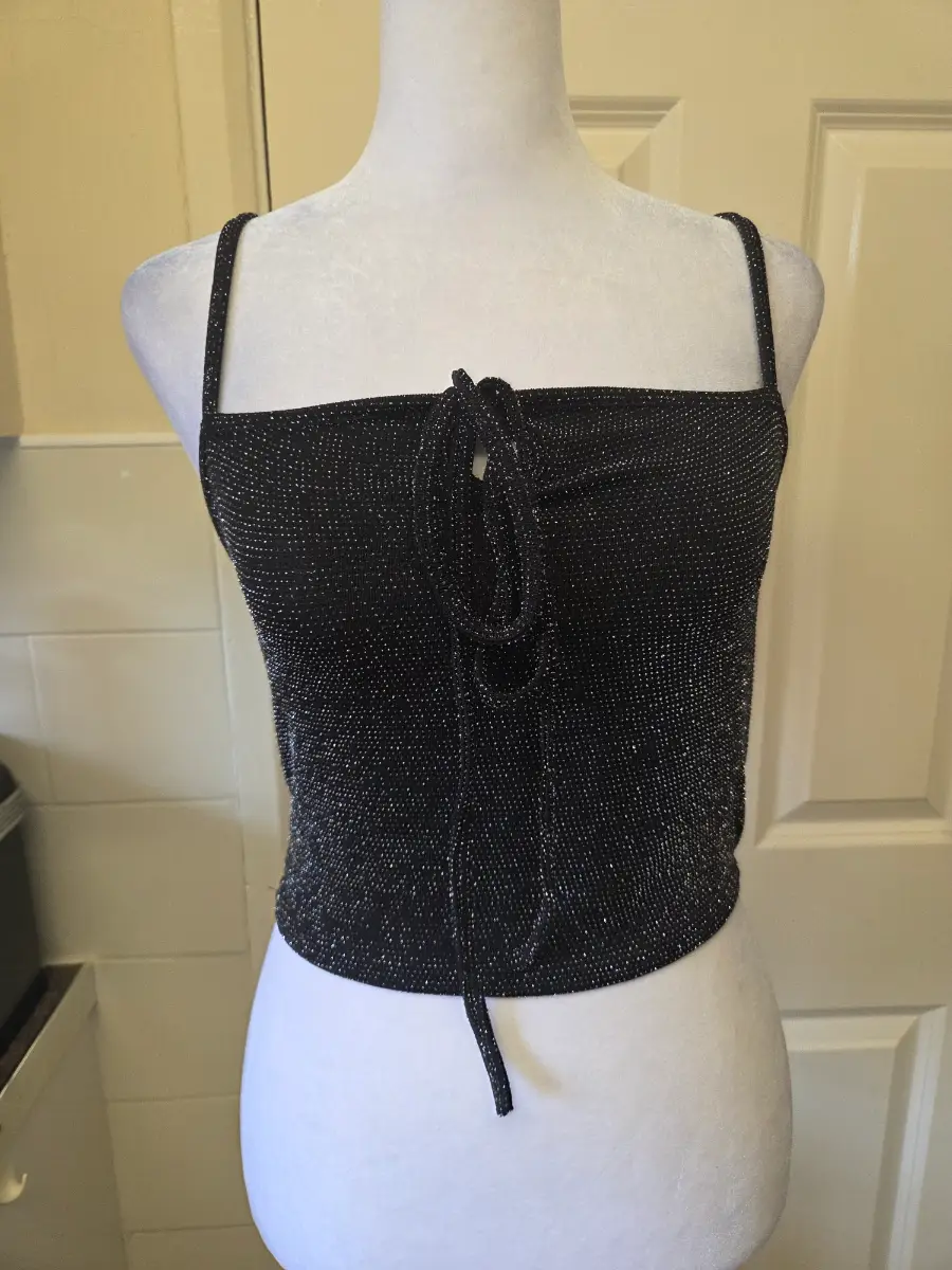 PrettyLittleThing Black Metallic Glitter Cami Crop Top. Size 10