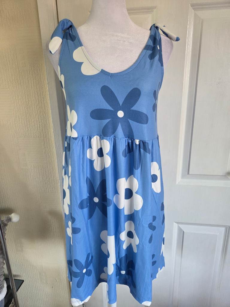 Cute Blue Retro Floral Tie Shoulder Sundress