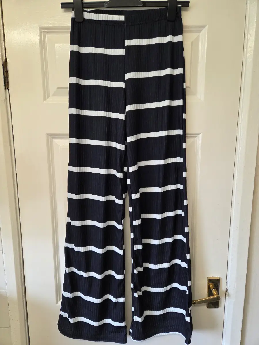 Stylewise Black & White Striped Wide Leg Ribbed Trousers/Lounge Pants. Size S/M
