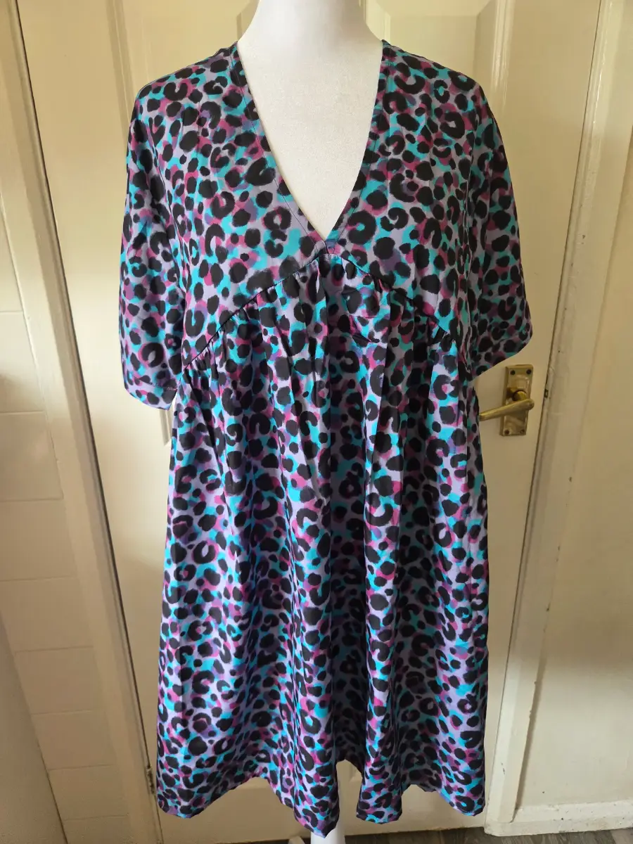 Bolongaro Trevor Blue & Purple Leopard Print Mini Smock Dress. Size Small