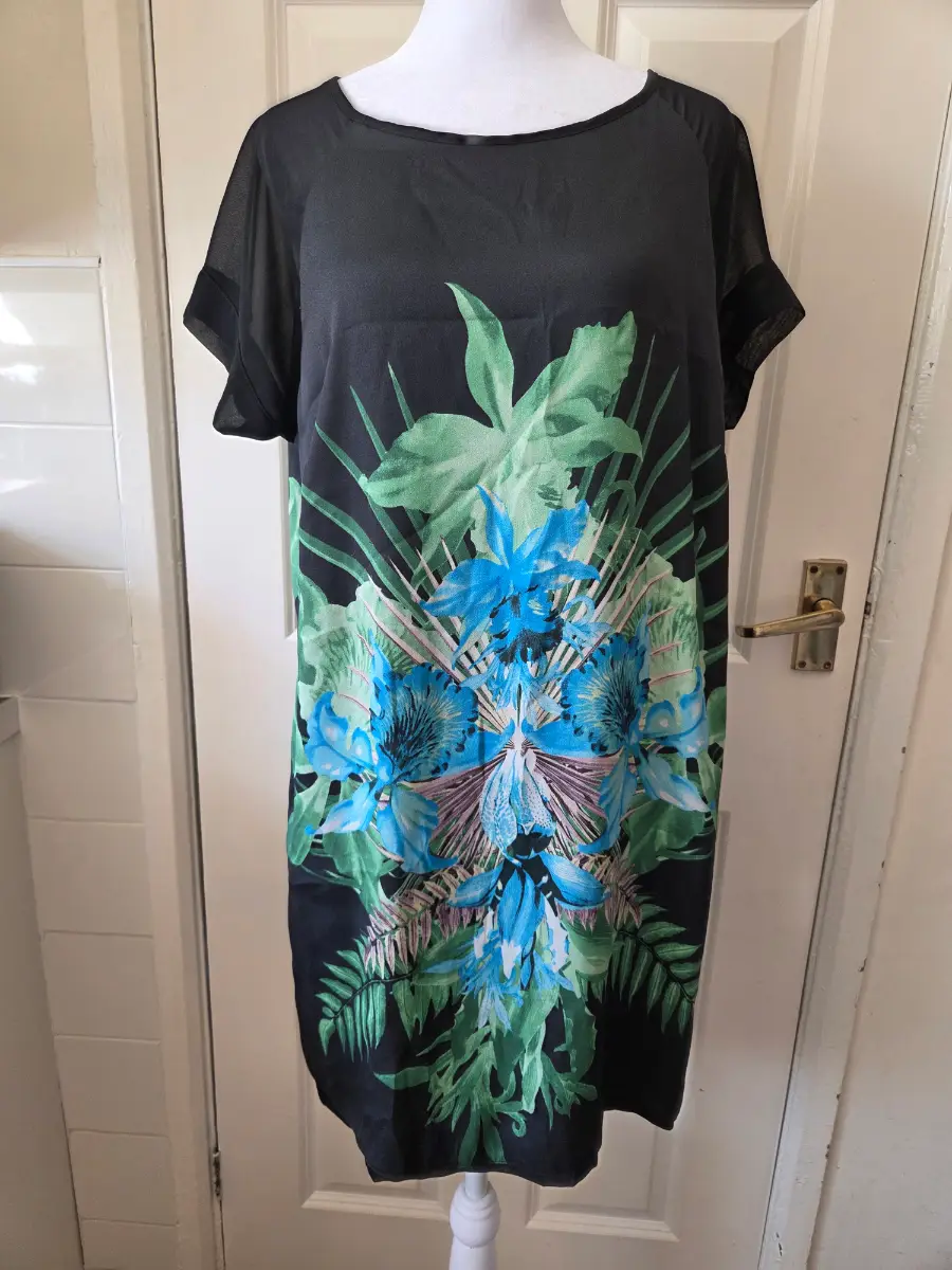 Wallis Black Tropical Floral Shift Dress. Size 14