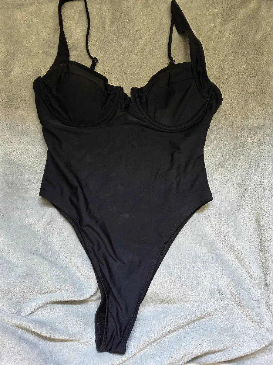 Black UnderWired Balcony One-Piece Swimsuit. Size Medium
