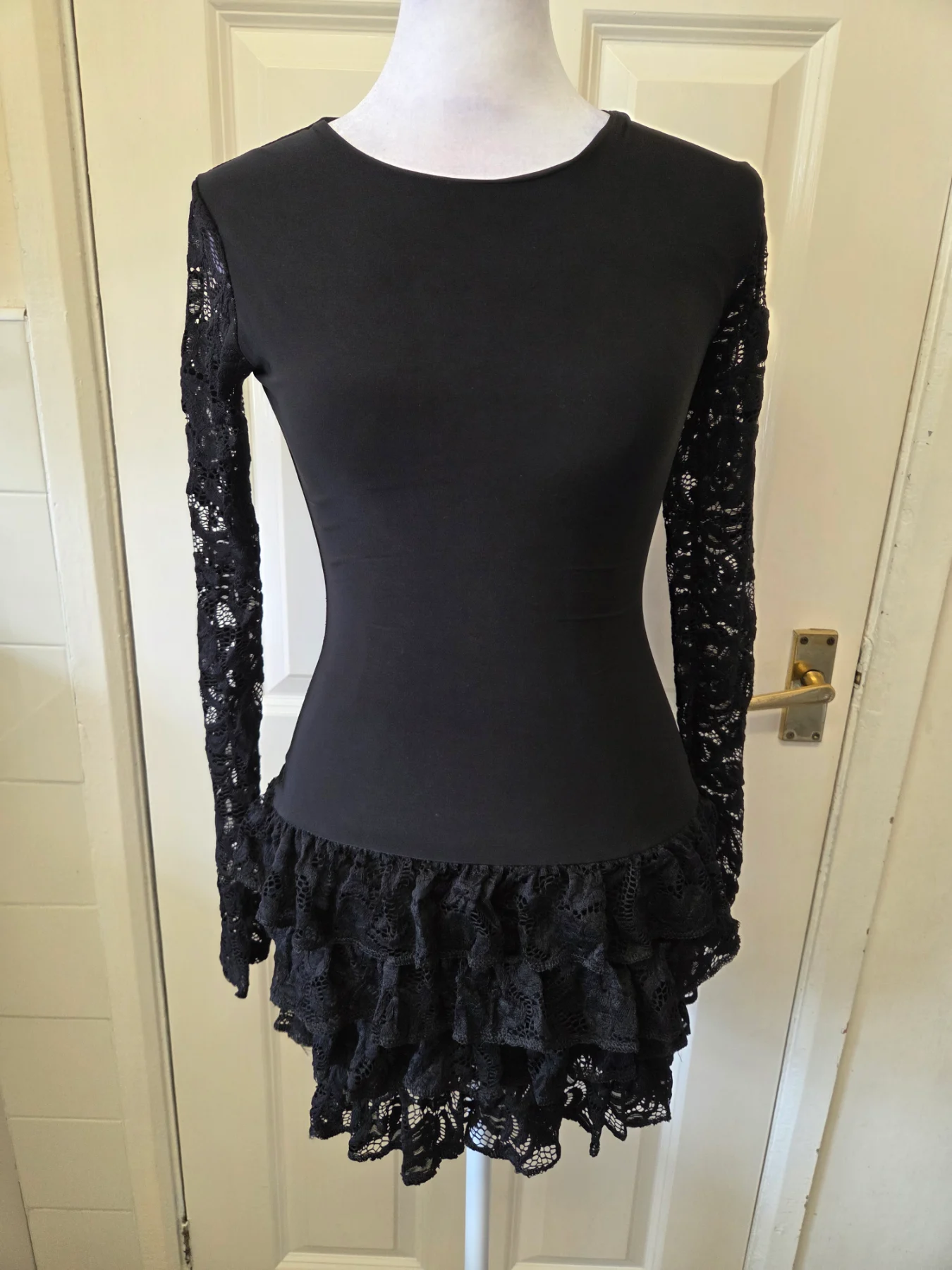Stylewise Black Slinky Long Sleeve Lace Multi Frill Mini Dress. Size 8