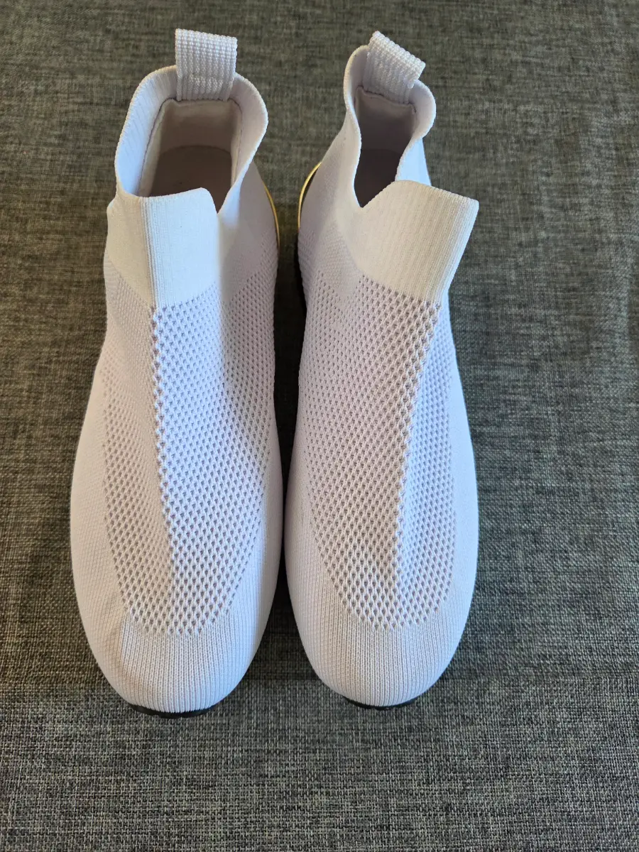 River Island White & Gold Knitted Sock Slip-On Trainers. Size 6