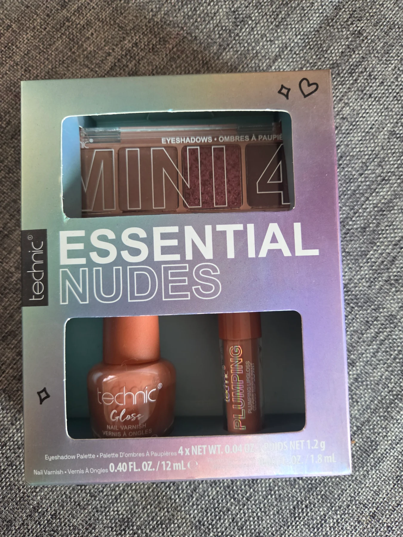 Brand New Technic Essential Nudes Mini 4 MakeUp Gift Set
