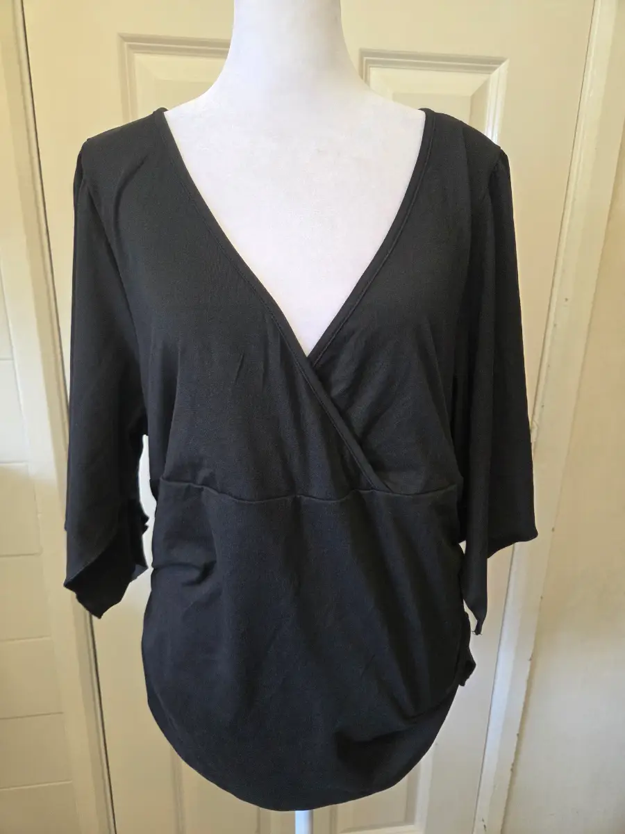 Shein Curve Black Wrap Front Batwing Sleeve Top. Size XXL (UK18-20)