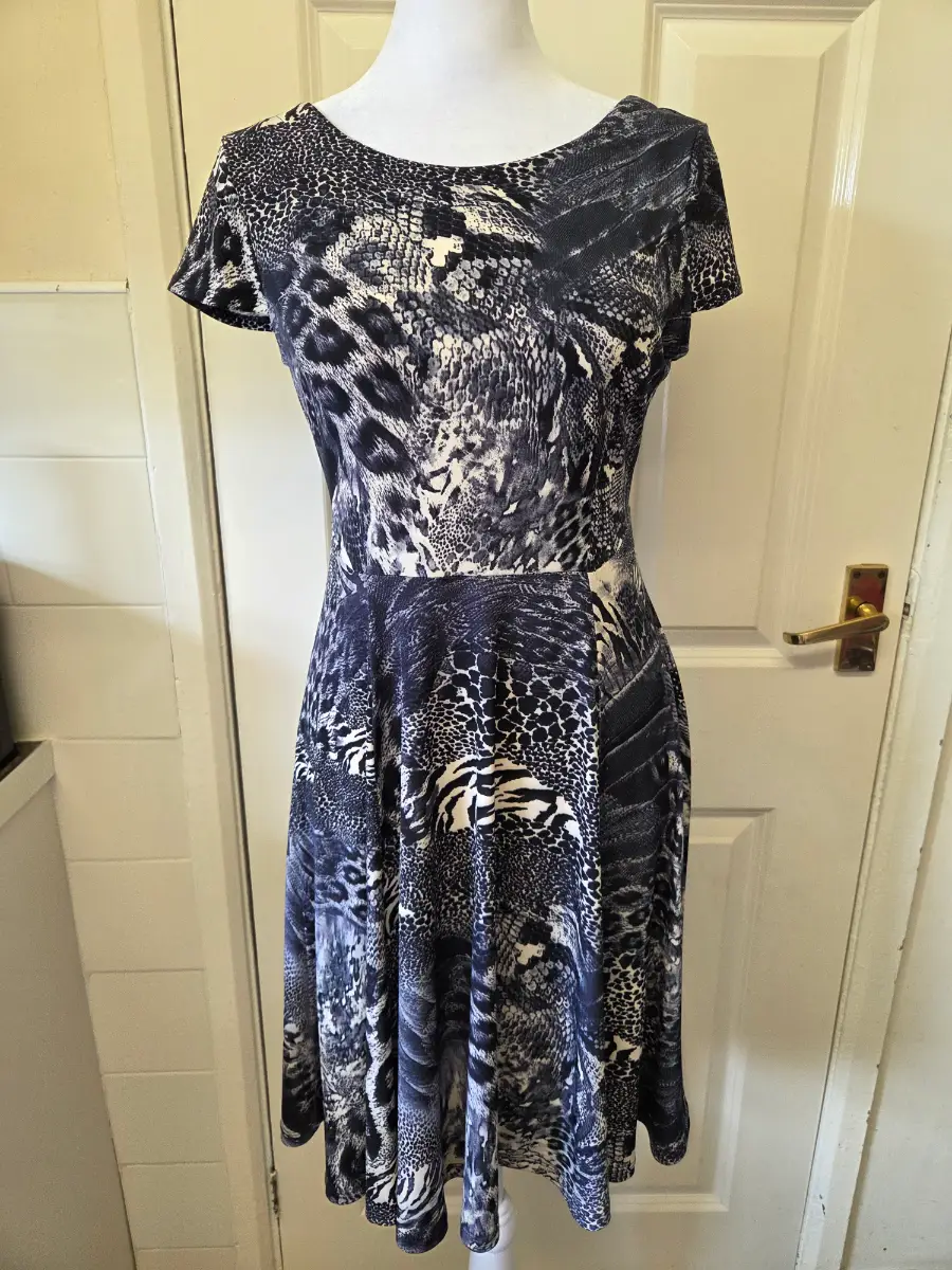 M&Co Petite Mixed Animal Print Fit and Flare Dress. Size 8P