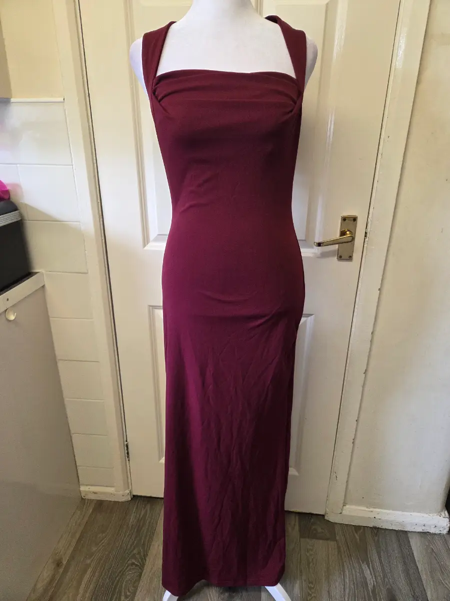 Viral TikTok Burgundy Bodycon Evening Maxi Dress. Size Small
