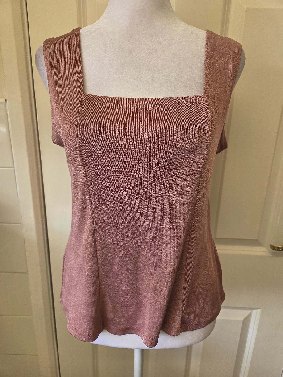 Vintage Style Dusty Rose Shimmer Square Neck Tank Top. Size M/L