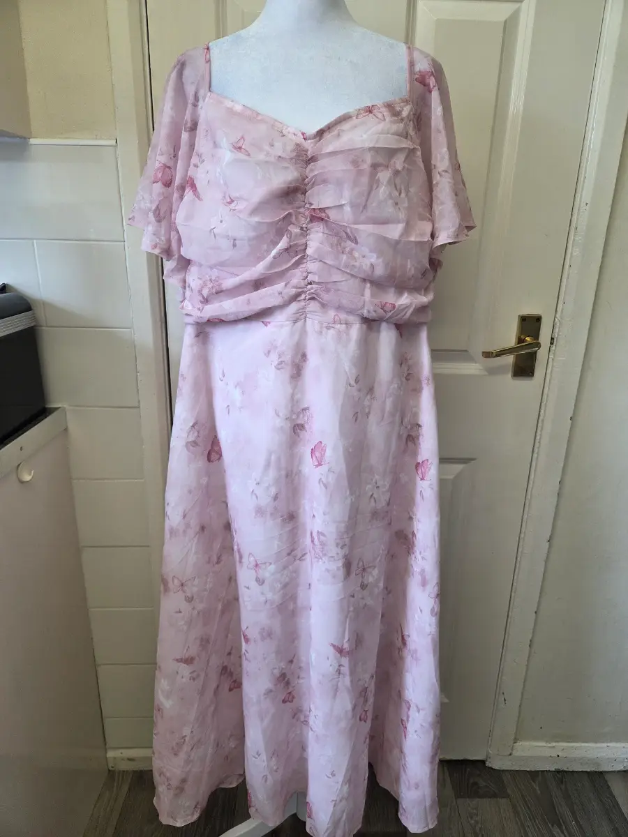 Shein Curve Pink Floral Chiffon Maxi Dress. Size 1XL