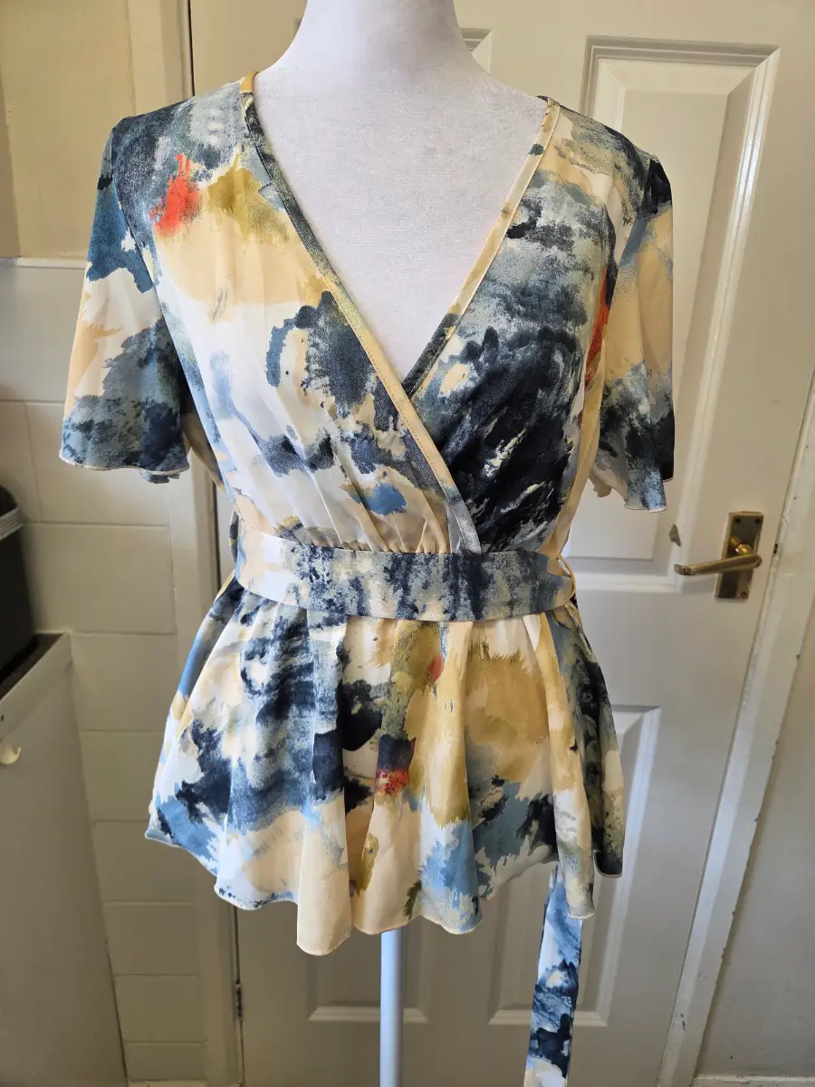 Shein Abstract Paint Splatter Print Wrap Blouse Top. Size S (UK8)