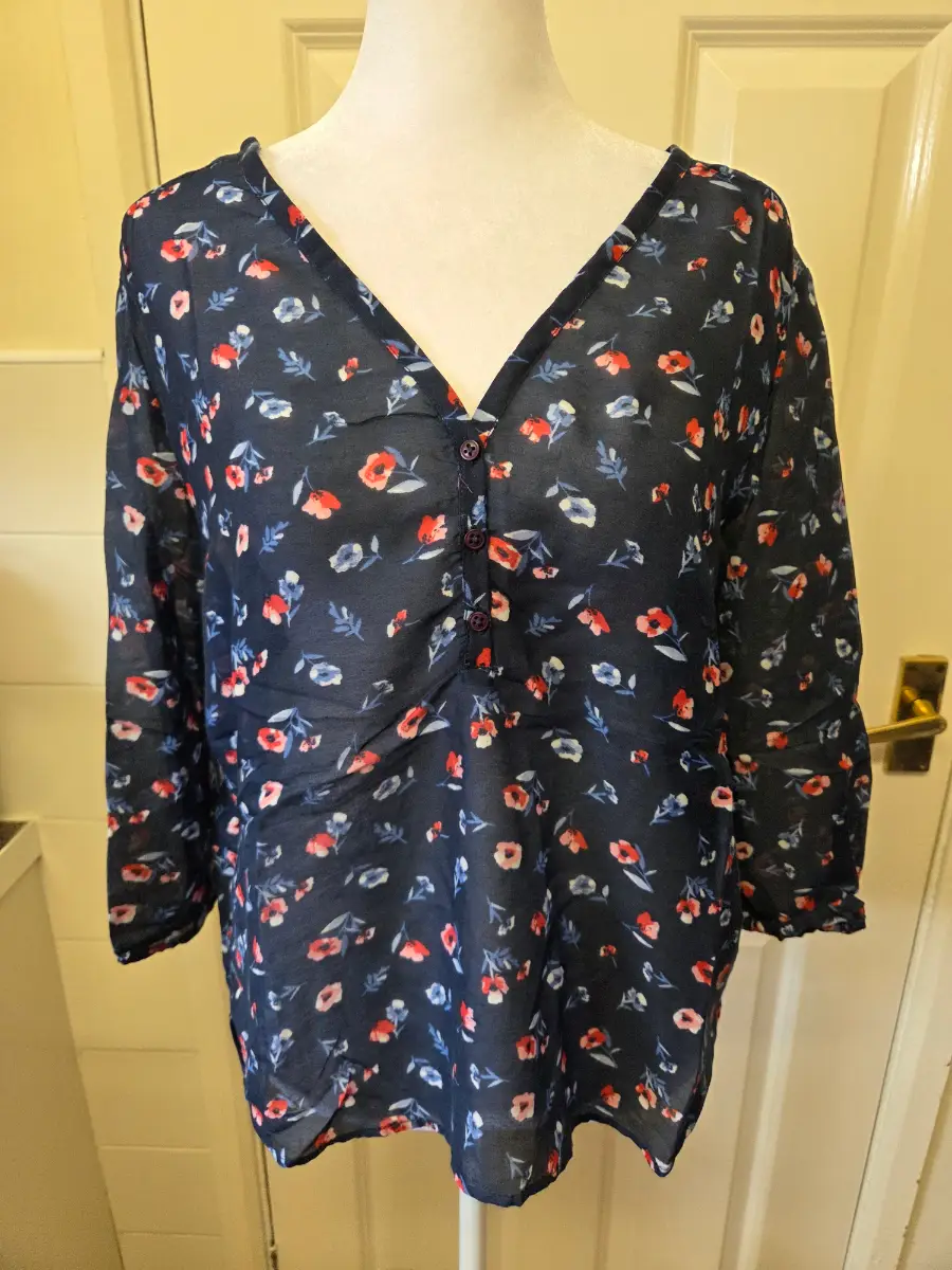 Bershka Navy Blue Floral Chiffon Blouse V-Neck Size L (UK 10-12)