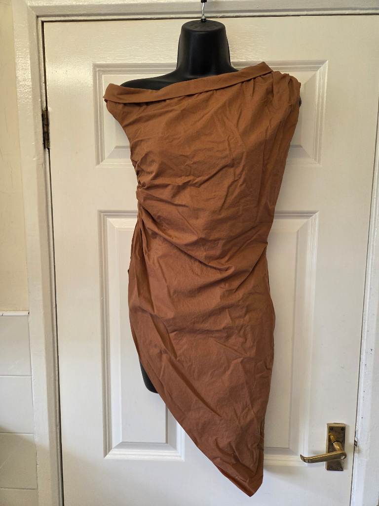 PLT Chocolate One-Shoulder Ruched Asymmetric Hem Mini Dress. Size 8
