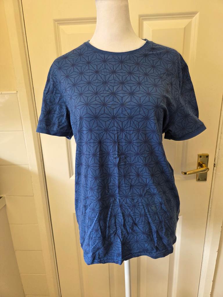 Ted Baker Geometric Star Print Blue Cotton Tee. Size 3 (UK12)