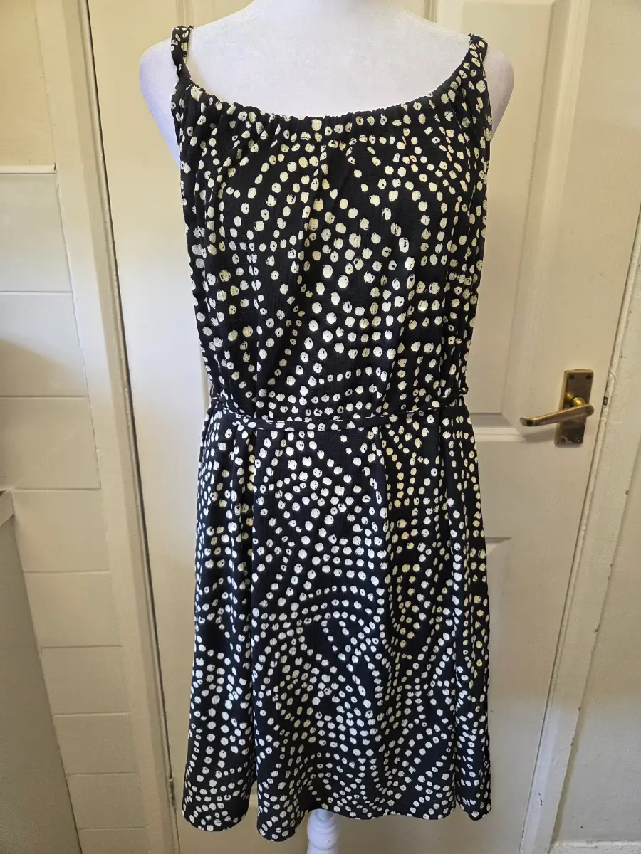 Nutmeg Black & Cream Abstract Dot Sundress. Size 14
