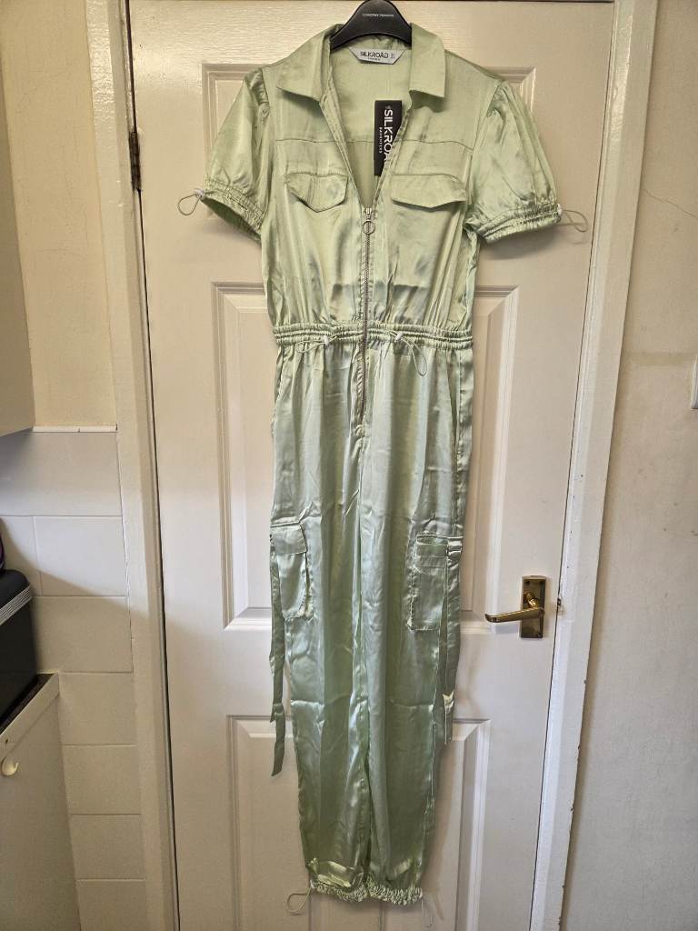 Satin Cargo Utility Jumpsuit. Mint Green. Size 6