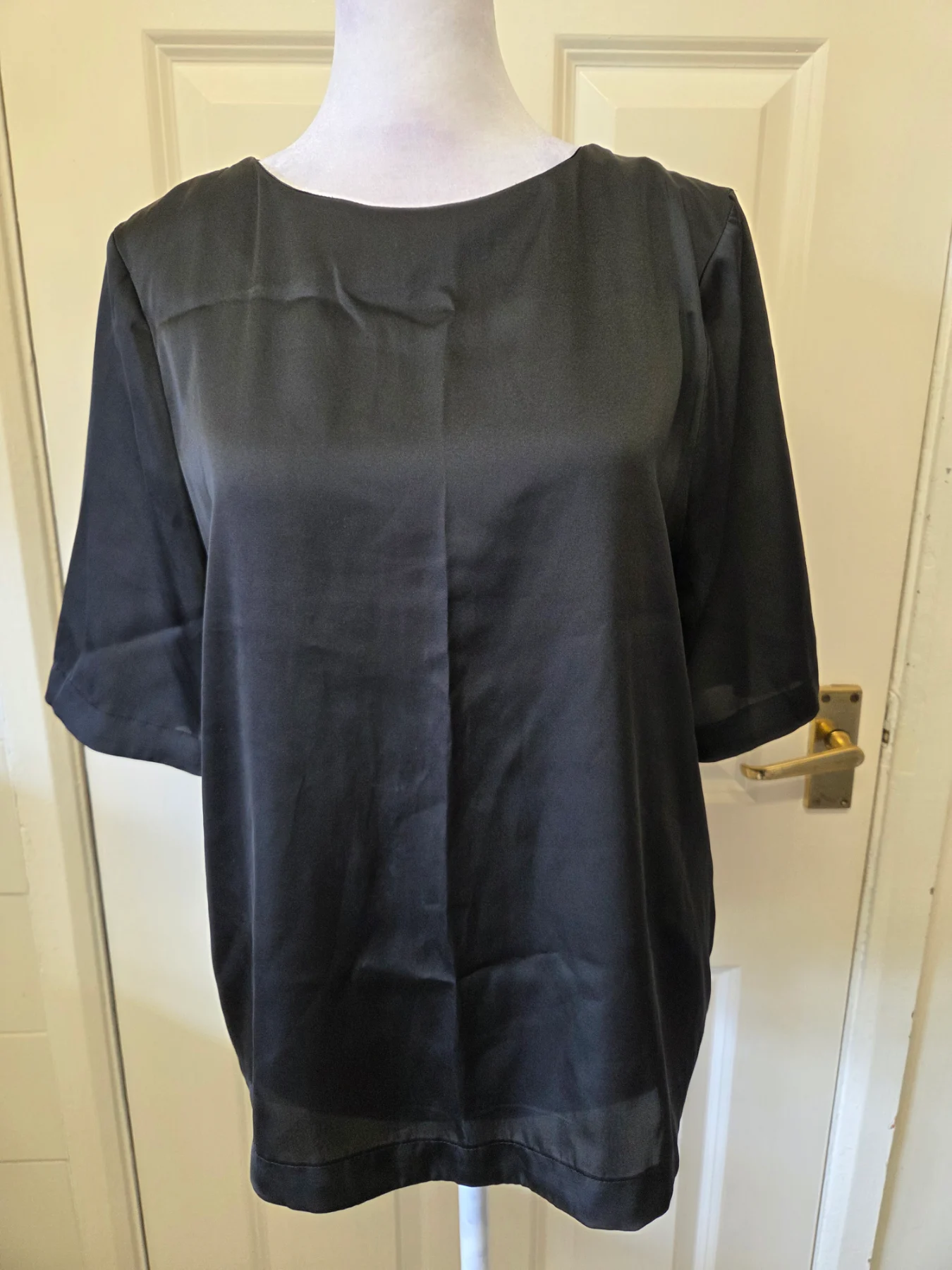 Marks & Spencer Collection Black Satin Short Sleeve Top Blouse. Size 10