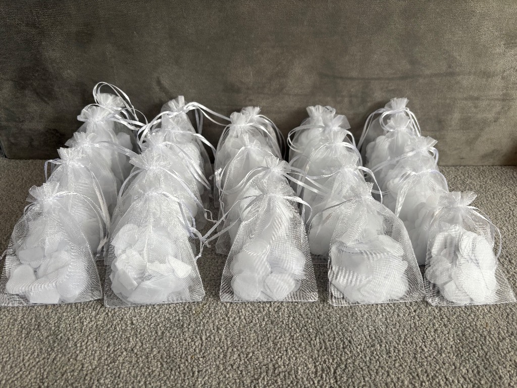 50 bags of confetti