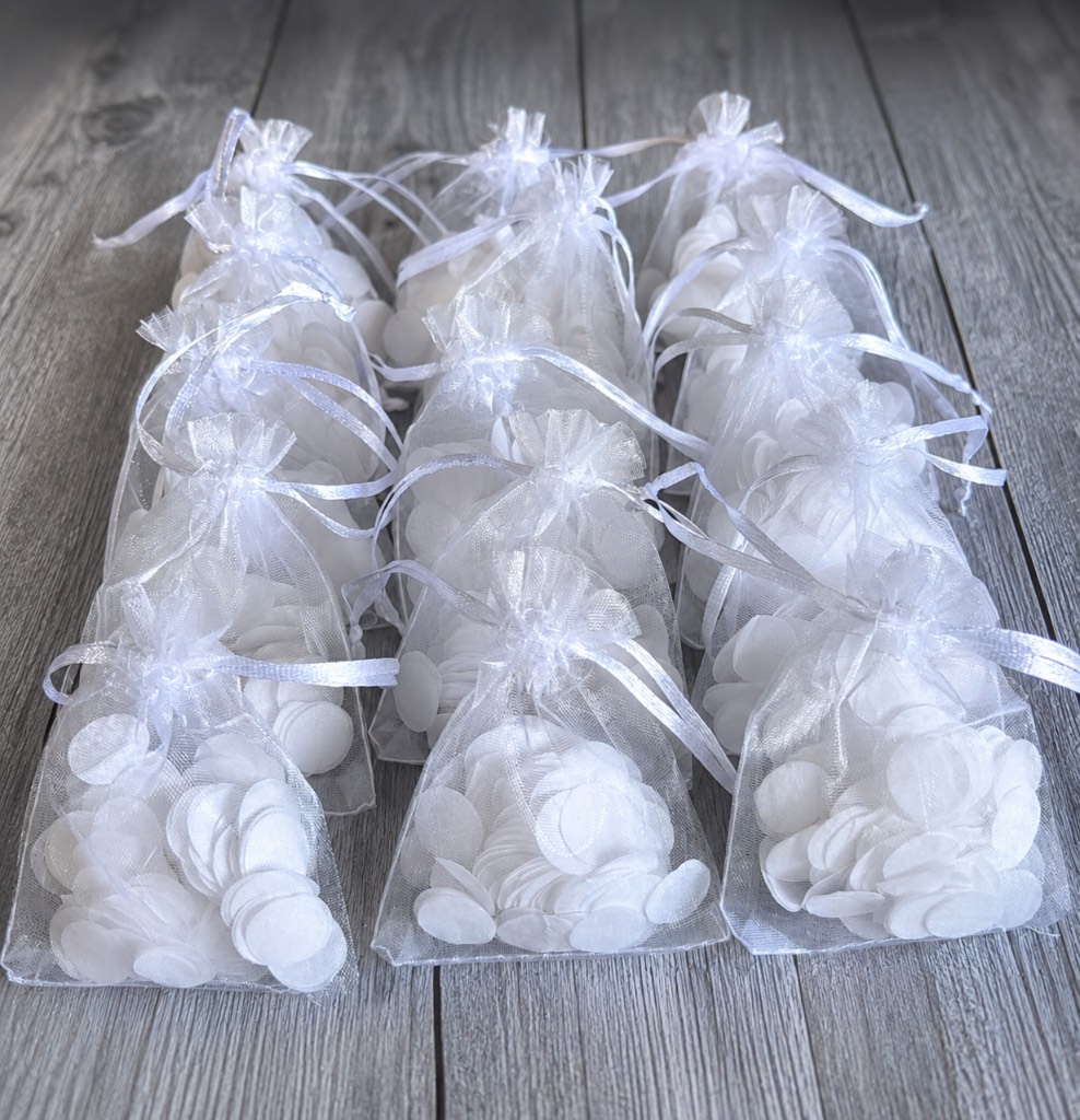 30 bags of confetti