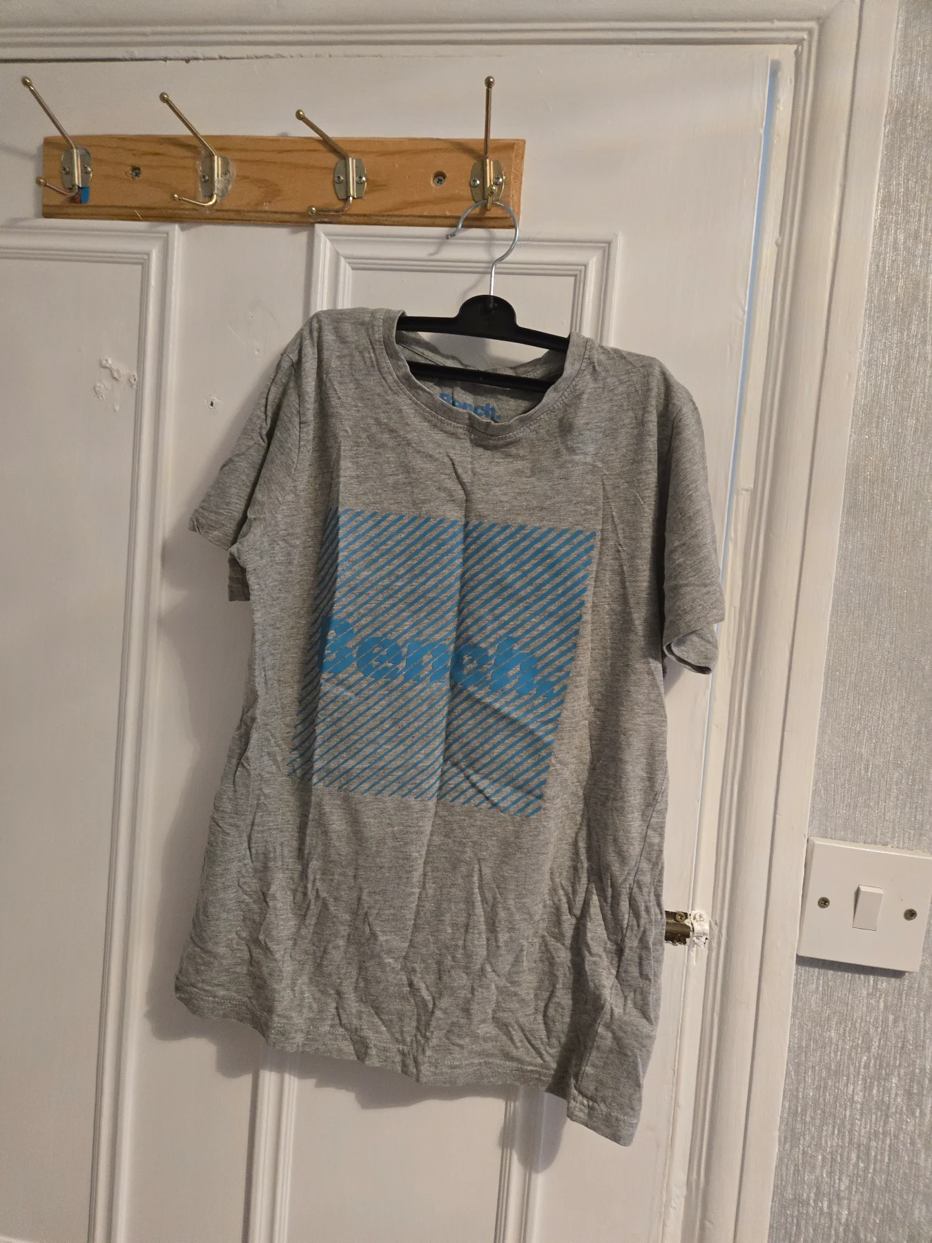 Tshirt because grey