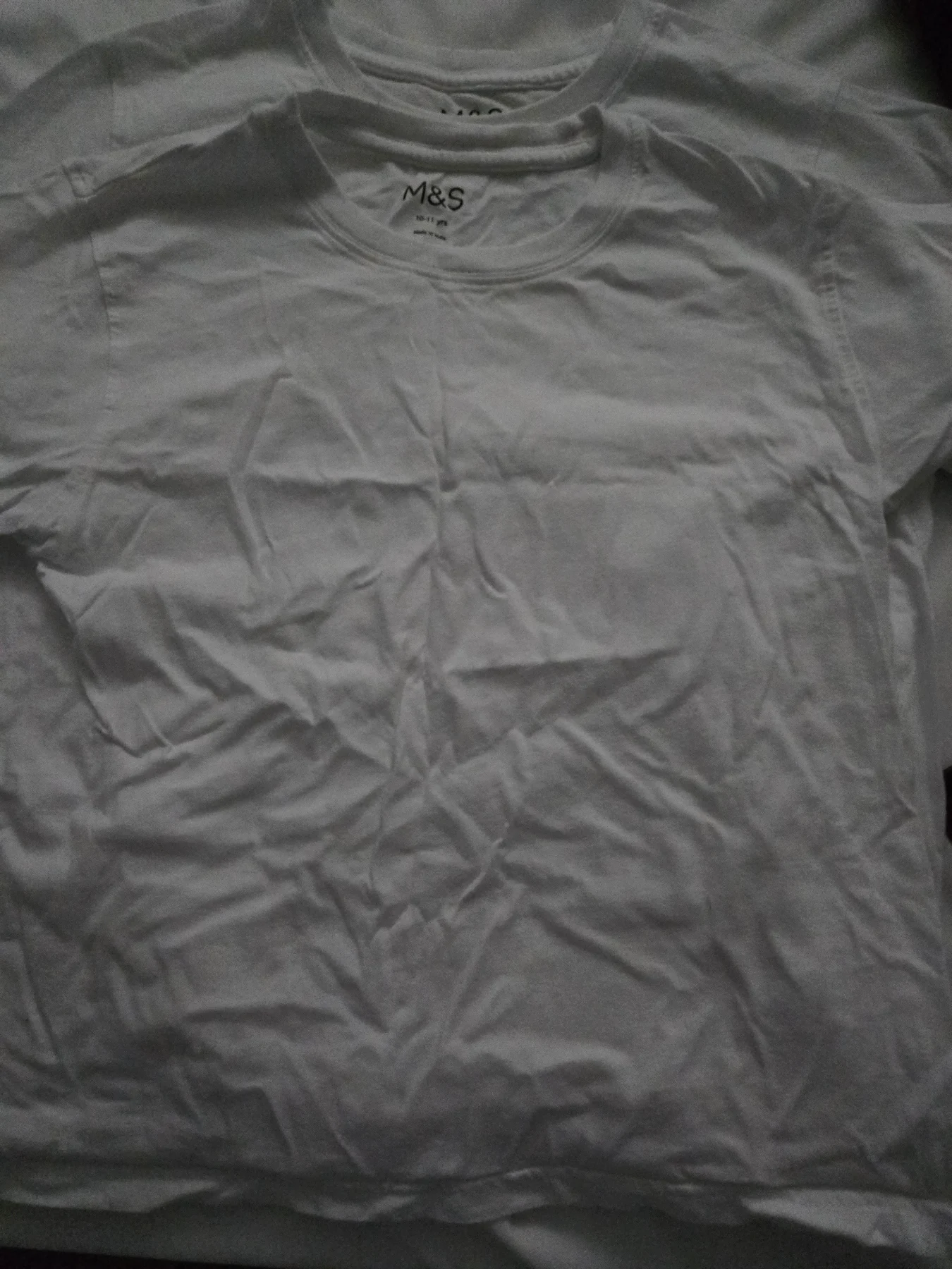 White tshirt for school