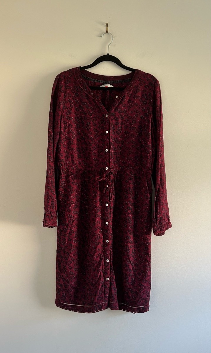 Brakeburn Burgundy Floral Print Midi Shirt Dress with Tie Waist. Size 10