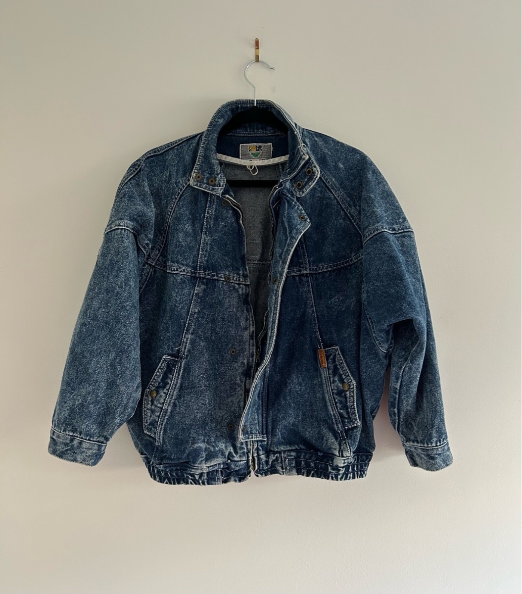 Vintage 80s/90s Acid Wash Oversized Denim Jacket. Fit-to-Wear. Size S