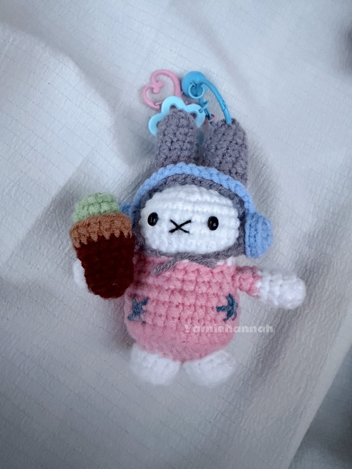 Handmade crochet miffy keychain / bag charm