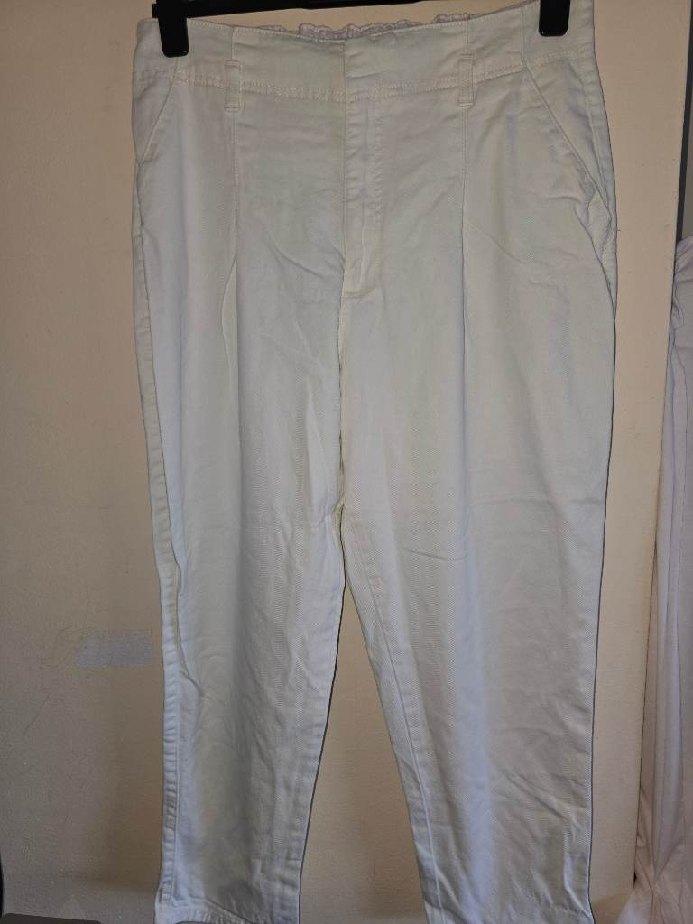 New Look denim jeans. Size 16. White